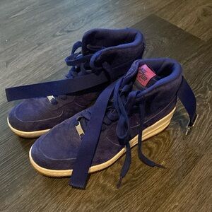 Nike Women's Lunar Force 1 lace ups, size 11